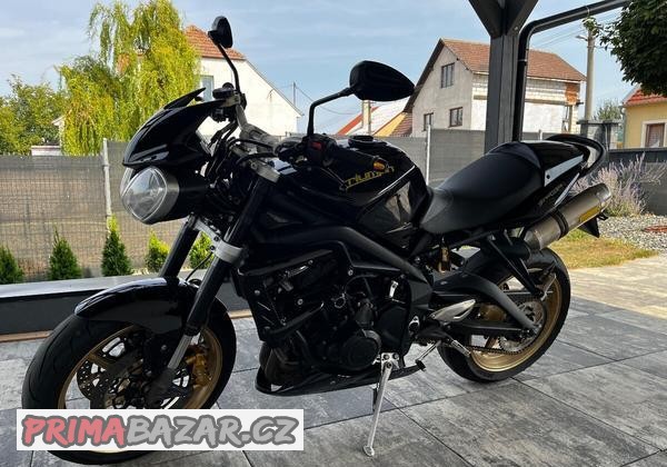 triumph-street-triple-675-r