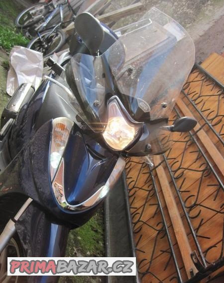 prodam-honda-sh-300