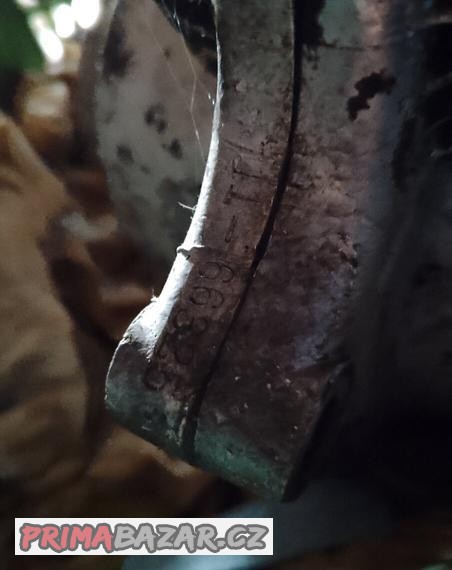 Motor pérák 250