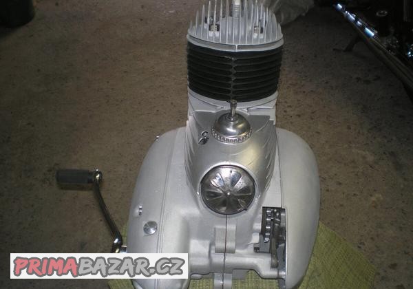motor-jawa-250