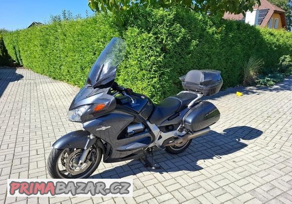 honda-st-1300-pan-european