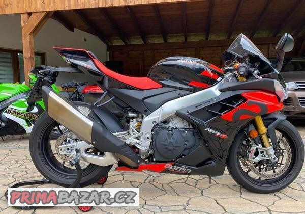 aprilia-rsv4-1100-factory