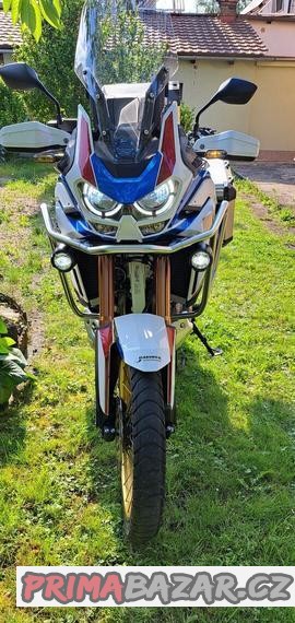 honda-africa-twin-adventure-1100-crf-automat