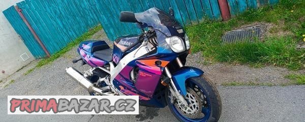 yamaha-yzf750r
