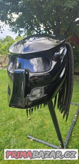 Helma Predátor