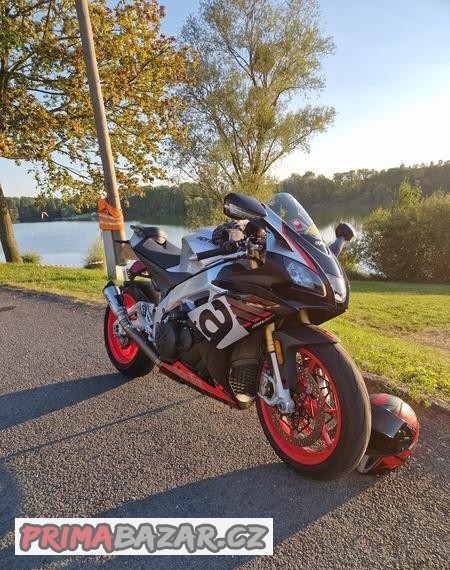 aprilia-rsv4-rr