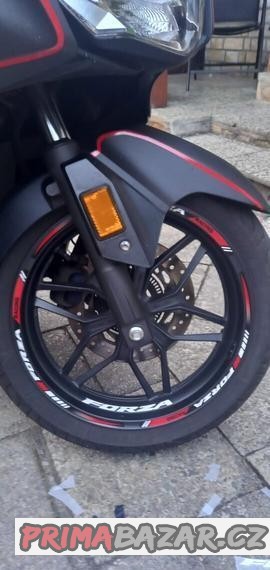 prodam-lepky-na-skutr-honda-forza-125-350