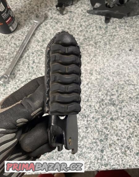 triumph-tiger-800-xcx-prava-stupacka-2019