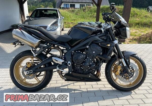 triumph-street-triple-r-675