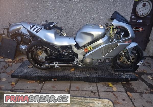 dragster-honda-vtr-1000-sp2-nitro