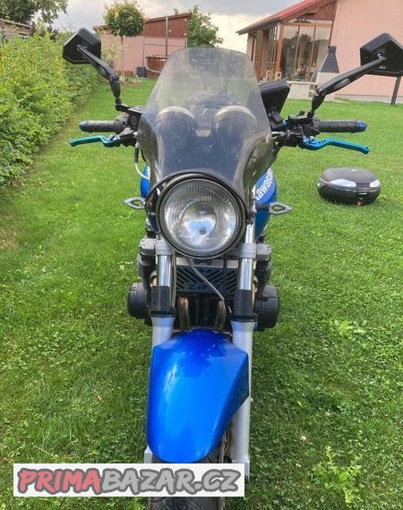 kawasaki-zr-7-zr7