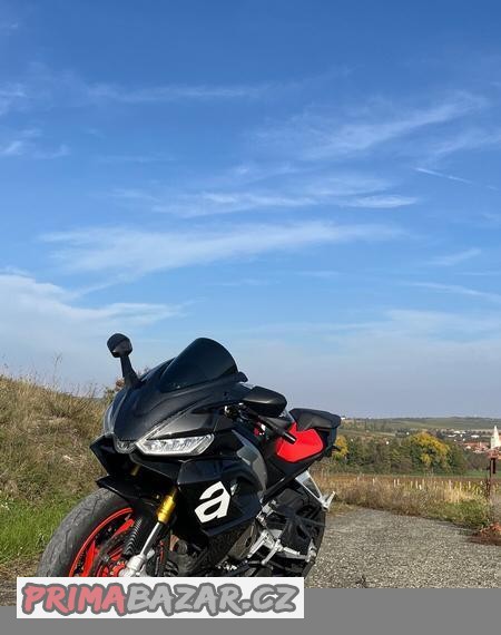aprilia-rs-660-rok-2023-45tis-vybava
