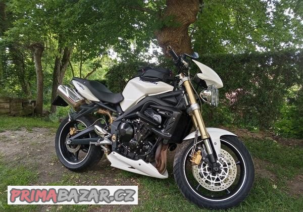 triumph-street-triple