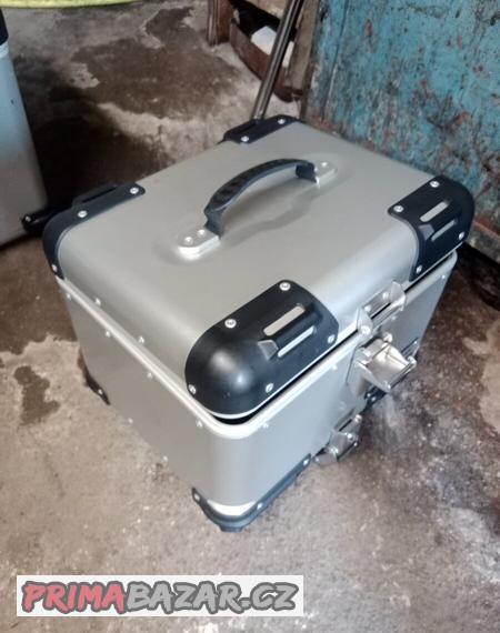 cf-moto-800-mt-kufry