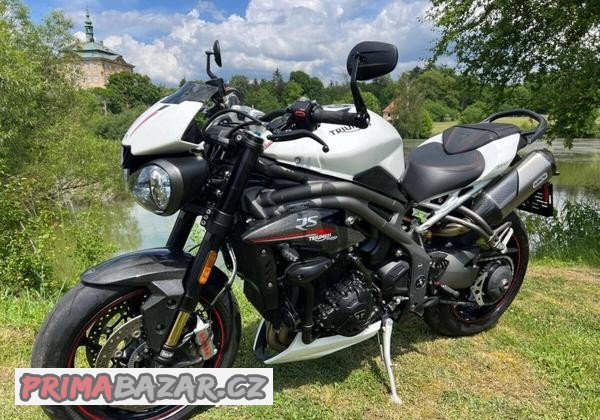 triumph-speed-triple-rs