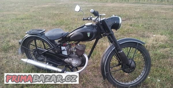 krasny-funkcni-motocykl-dkw-rt125-2