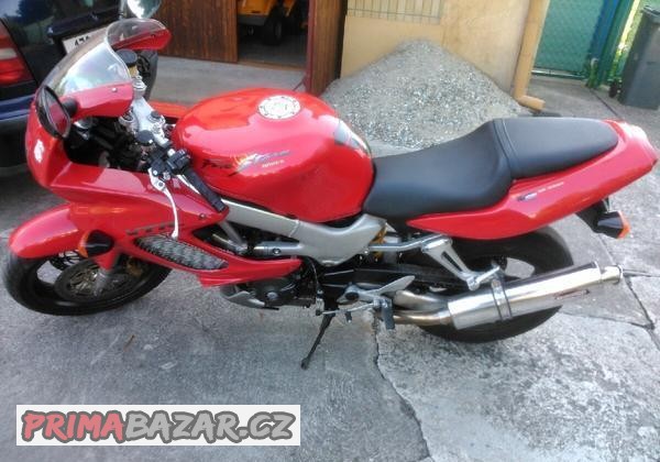 honda-vtr-1000-firestorm
