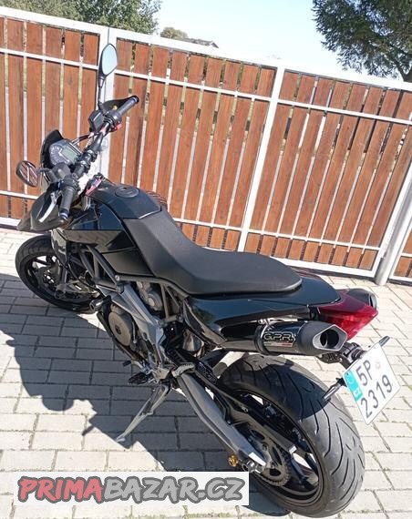 aprilia-dorsoduro-750