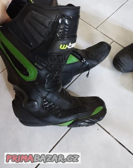 Komplet oblečení ma moto