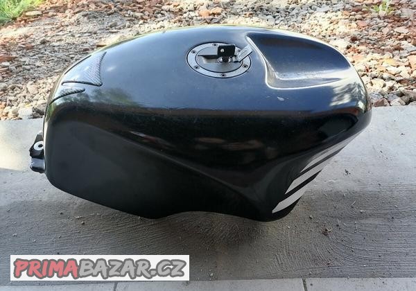 nadrz-aprilia-rs-250