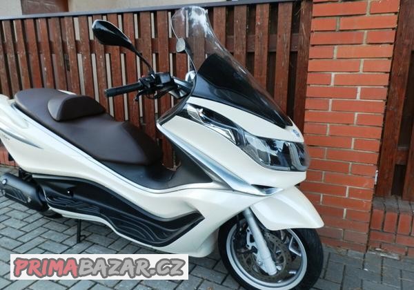 piaggio-x10-125-ccm-abs