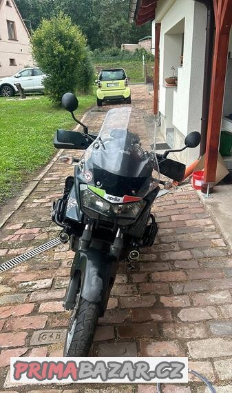 aprilia-etv1000-caponord-2004