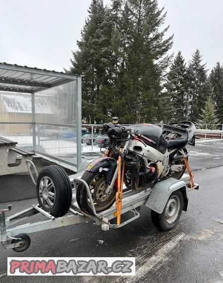zapujceni-privesu-na-motorky