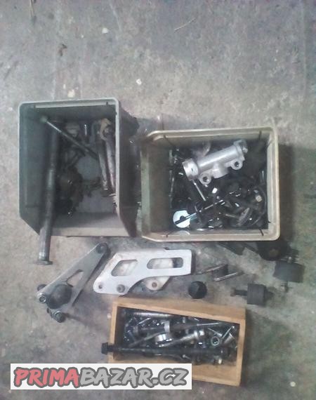 honda-cr-125-250-1992-drobne-dily