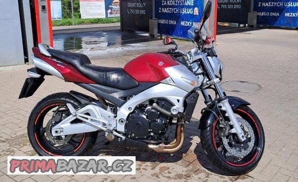 suzuki-gsr-600-rok-2007