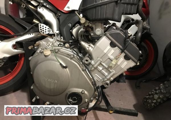 cbr-1000rr-sc57-04-05