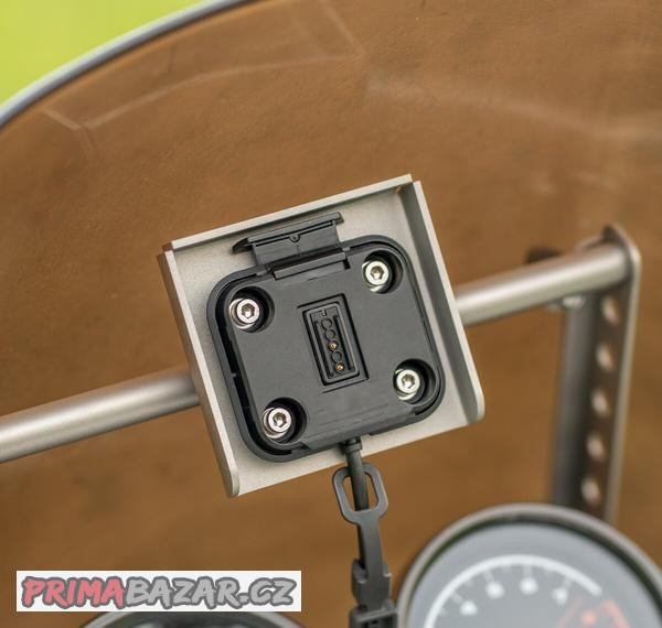 garmin-zumo-xt-nerezovy-kryt-drziaka-gps-navigacie
