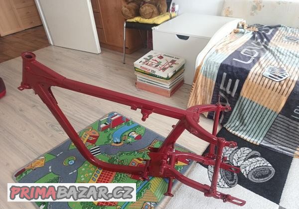 jawa-250-350-panelka-kyvacka-ramy-a-dily