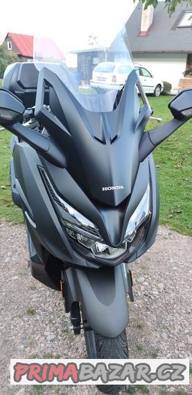 honda-forza125