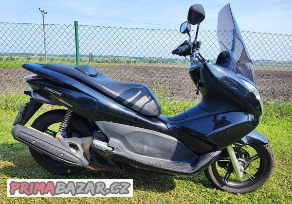 honda-pcx-125-r-v-2013