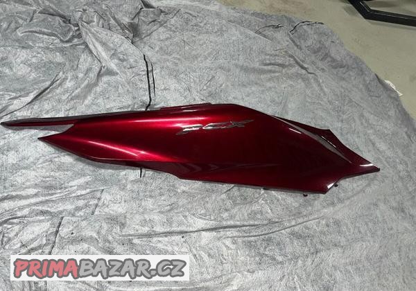 pravy-bocni-plast-honda-pcx-125-2021