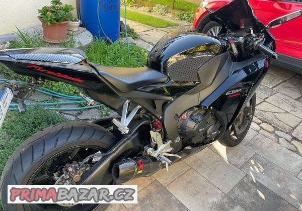 honda-cbr-1000-rr-abs