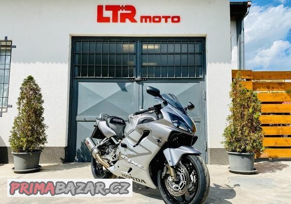 honda-cbr-600-f4i-moznost-splatek-a-protiuctu