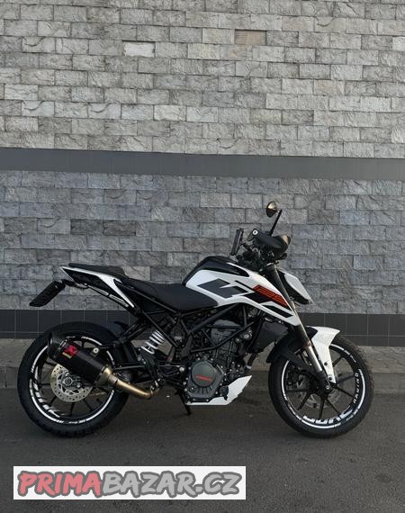 ktm-duke-2017-mnoho-doplnku