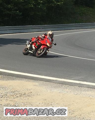 honda-cbr-954-rr