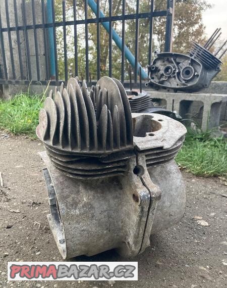 predam-kartre-a-hlavu-na-jawa-350-354