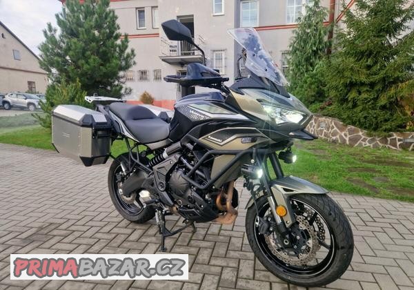 kawasaki-versys-650-model-2023
