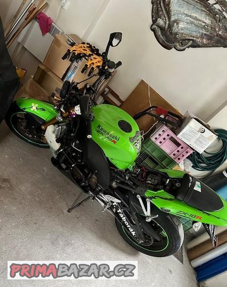 kawasaki-ninja-zx-10r-street-2005