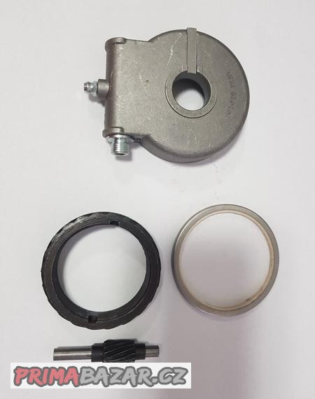 jawa-50-pionyr-soukoli-nahonu-tachometru