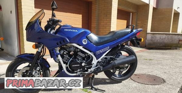 honda-vf500-f-rok-vyroby-1984