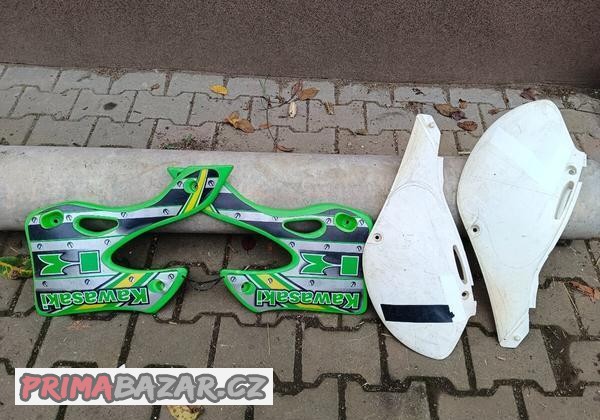 sada-plastu-na-kawasaki-kx125