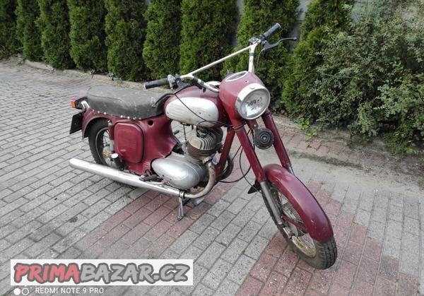 jawa-350-360-panelka-r-v-1970-eu-doklady-na-prihlaseni