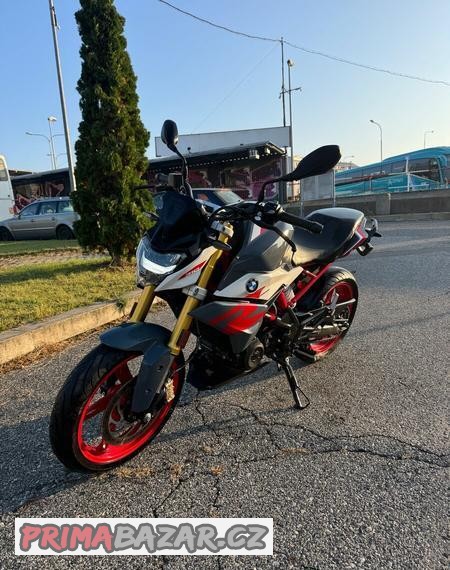 bmw-g310r-02-22-7300-km-v-zaruce