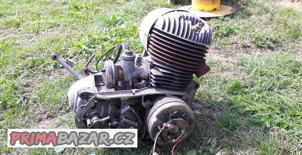 motor-cz-skutr-prase