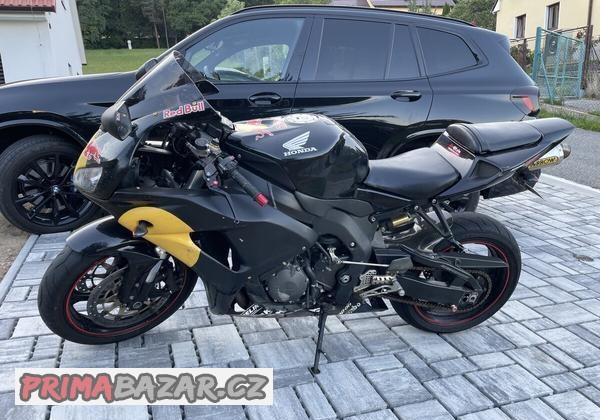 honda-cbr-1000-rr-fireblade