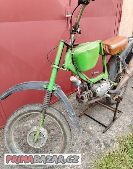 jawa-50-pionyr-stavba